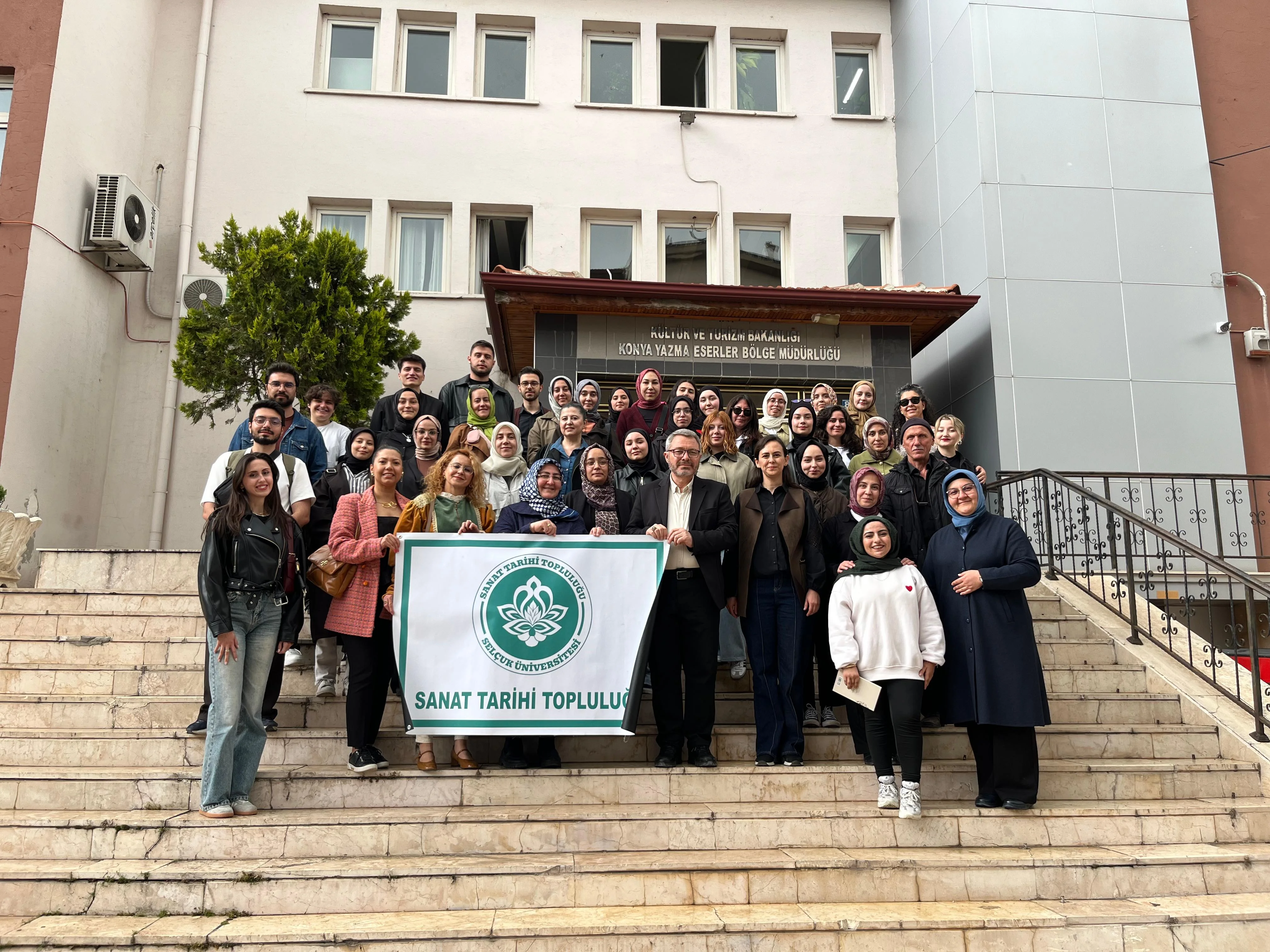 Yazma Eserlerde Koruma ve Uygulama Süreçleri: Restorasyon, Cilt ve Tezhip Örnekleri